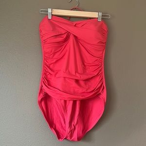 Women’s La Blanca one piece ruched swimsuit; size 14
